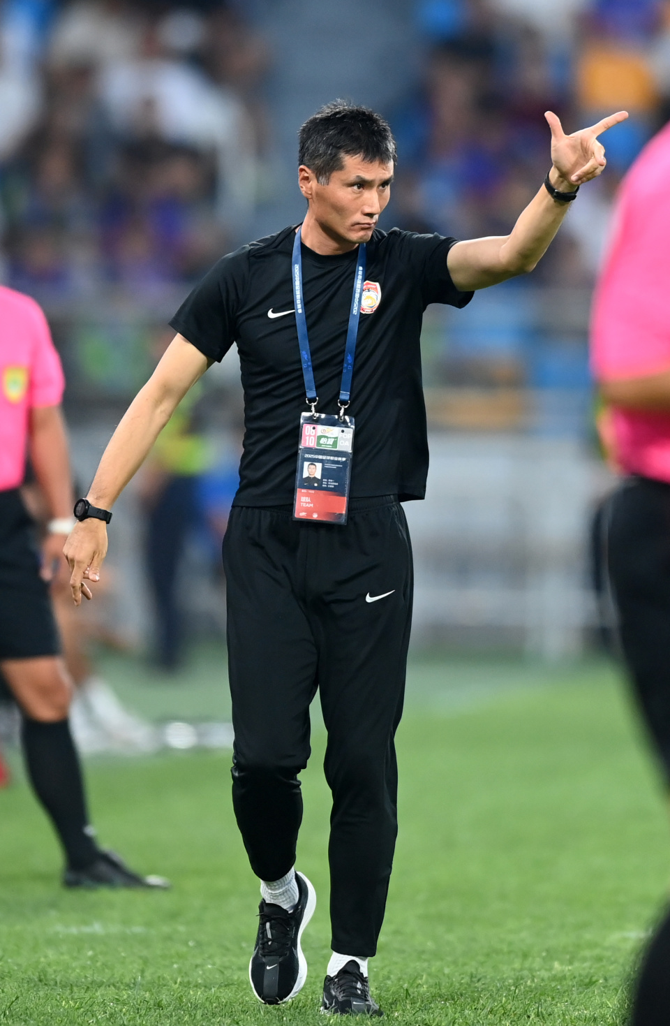 YFJ, xI, 新华社记者