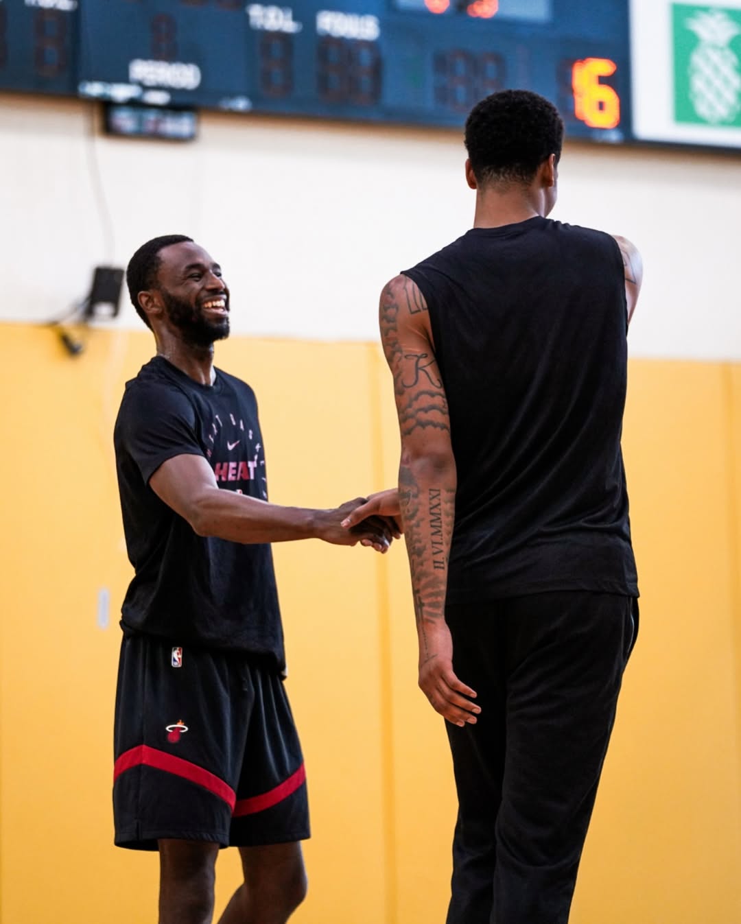 克莱尔, 晒训练照, src