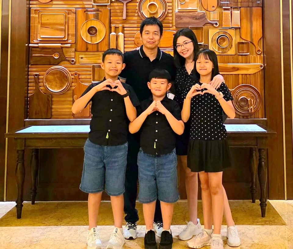 这也是他运, 一家人脸上, 亨神跟他老 这也是他运, 一家人脸上, 亨神跟他老